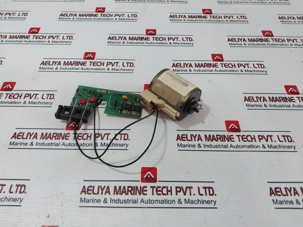 Merlin Gerin Mn-u Undervoltage Release Mp Breaker Accessory 685686