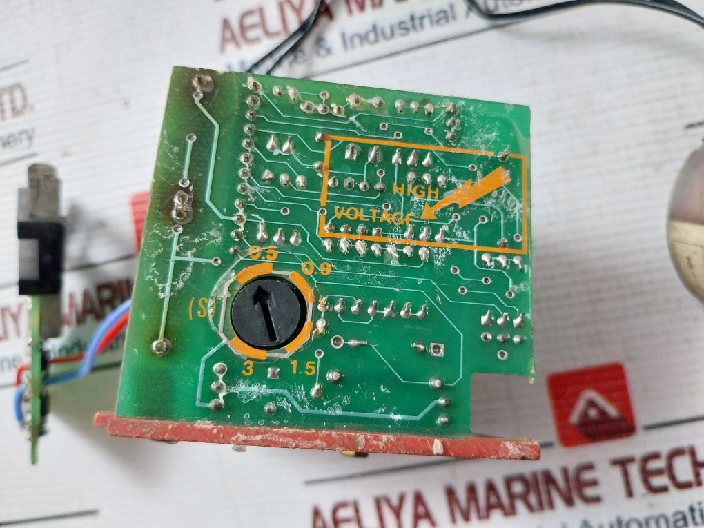 Merlin Gerin Mnr-uv 685 692 Time Delayed Undervoltage Release