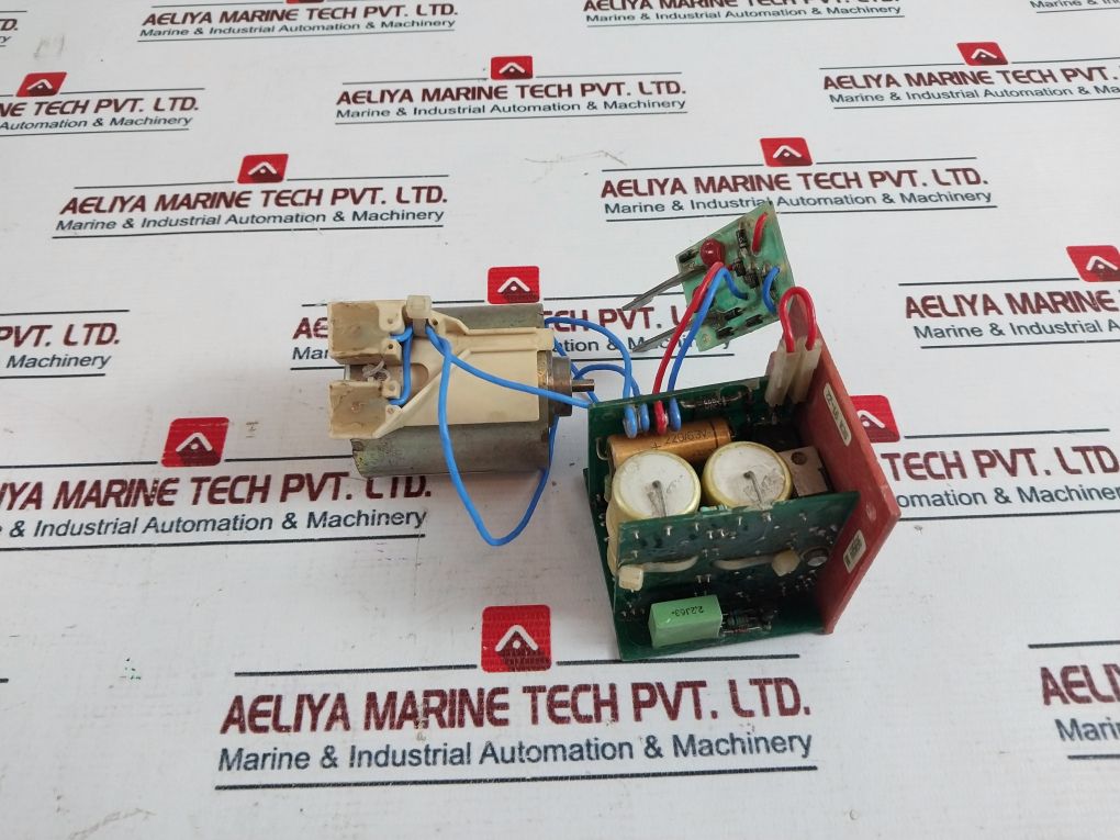 Merlin Gerin Mnr-uv 685 692 Undervoltage Release 220/250V Ac