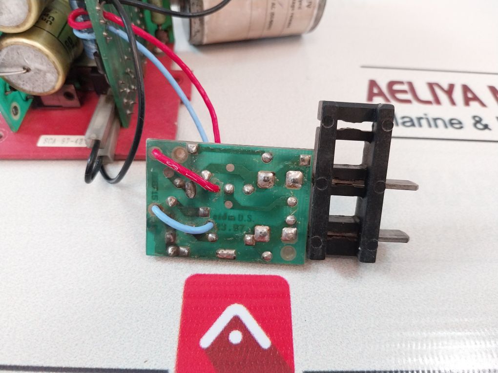 Merlin Gerin Mnr-uv Undervolatge Release 685 692