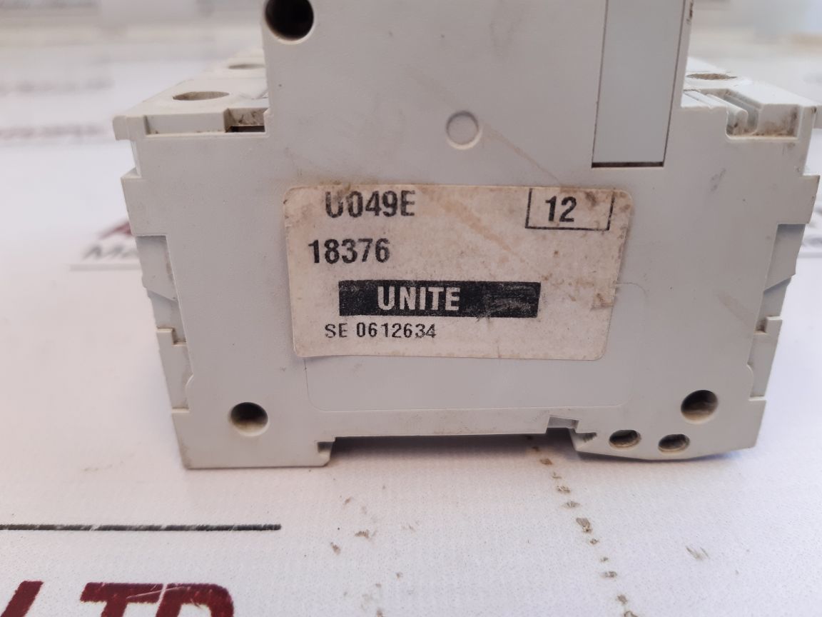 Merlin Gerin Multi9 C120N C125 Circuit Breaker