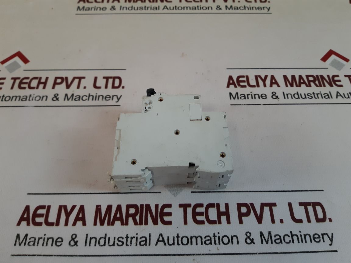 Merlin Gerin Multi9 C60N C10 Circuit Breaker 230/400V~