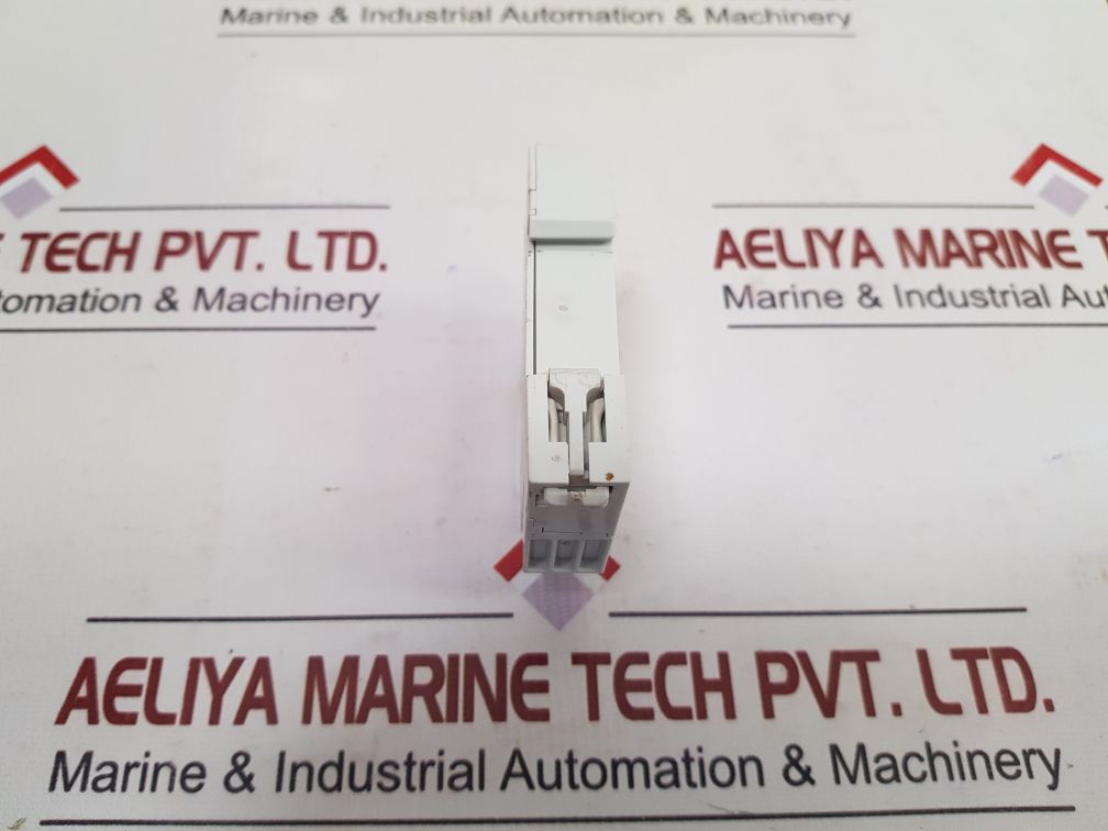 Merlin Gerin Multi 9 Circuit Breaker 16065