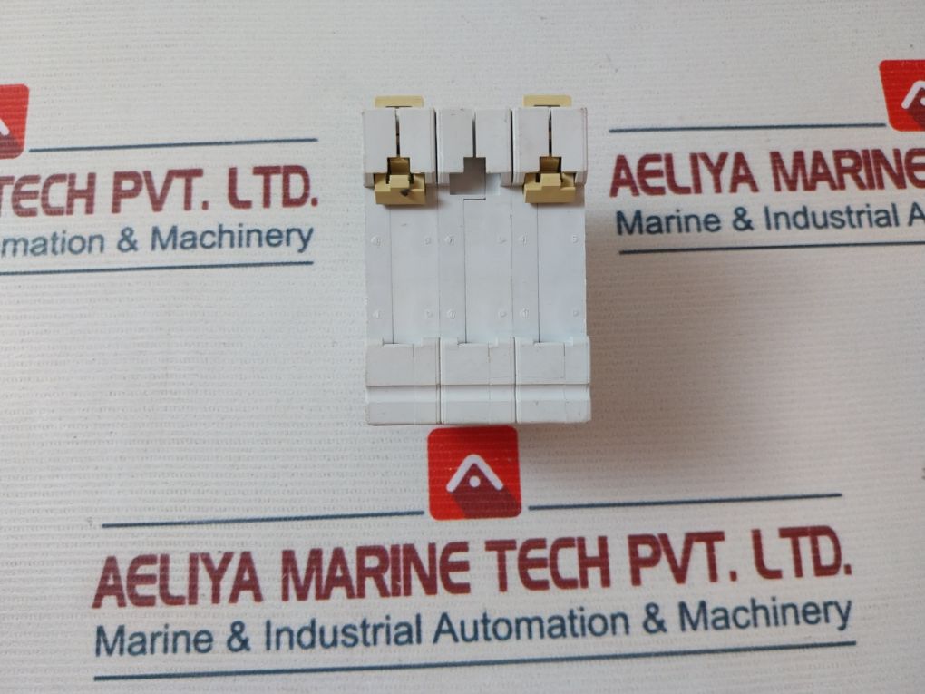 Merlin Gerin C32H 32A Circuit Breaker