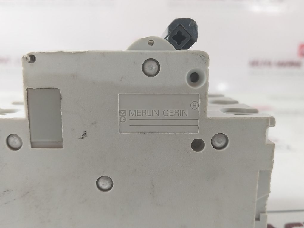 Merlin Gerin Multi 9 C60H Circuit Breaker 415V