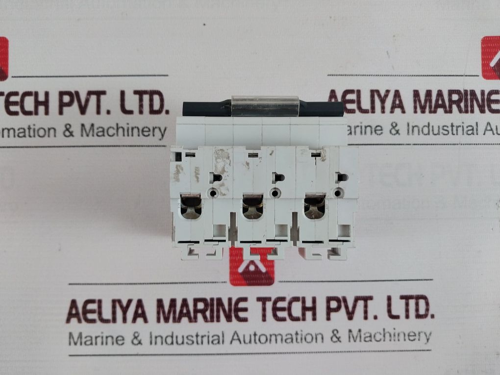 Merlin Gerin Nc100Lh Circuit Breaker 400V Ac