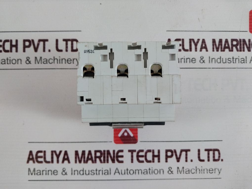 Merlin Gerin Nc100Lh Circuit Breaker 400V Ac