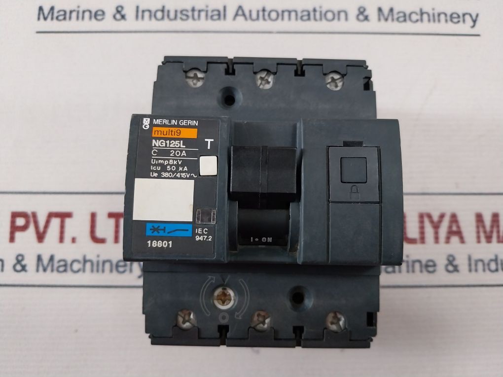 Merlin Gerin Ng125L Circuit Breaker