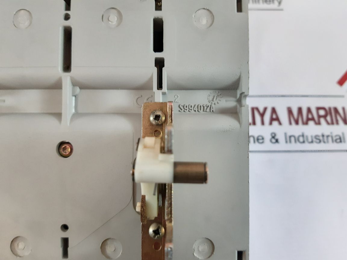 Merlin Gerin Ns100-160-250 NHNa Adapted Circuit Breaker