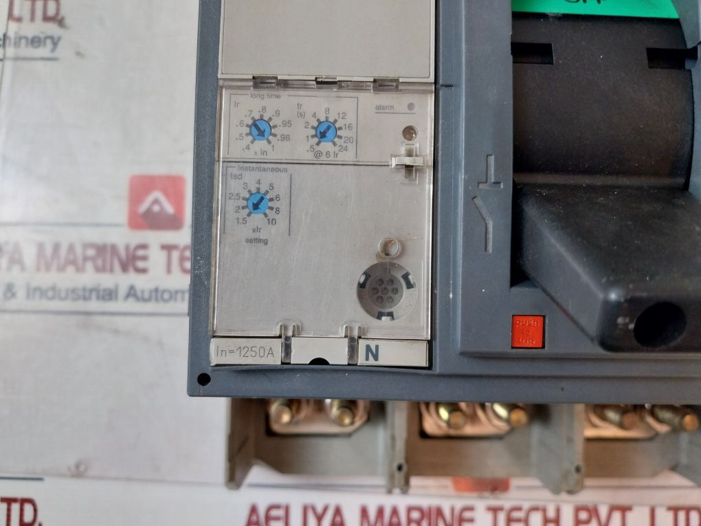 Merlin Gerin Ns1250 N Circuit Breaker