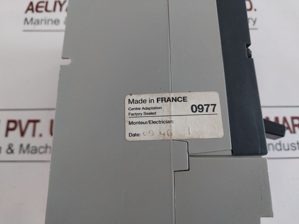 Merlin Gerin/Schneider Compact Ns250 Dc Circuit Breaker
