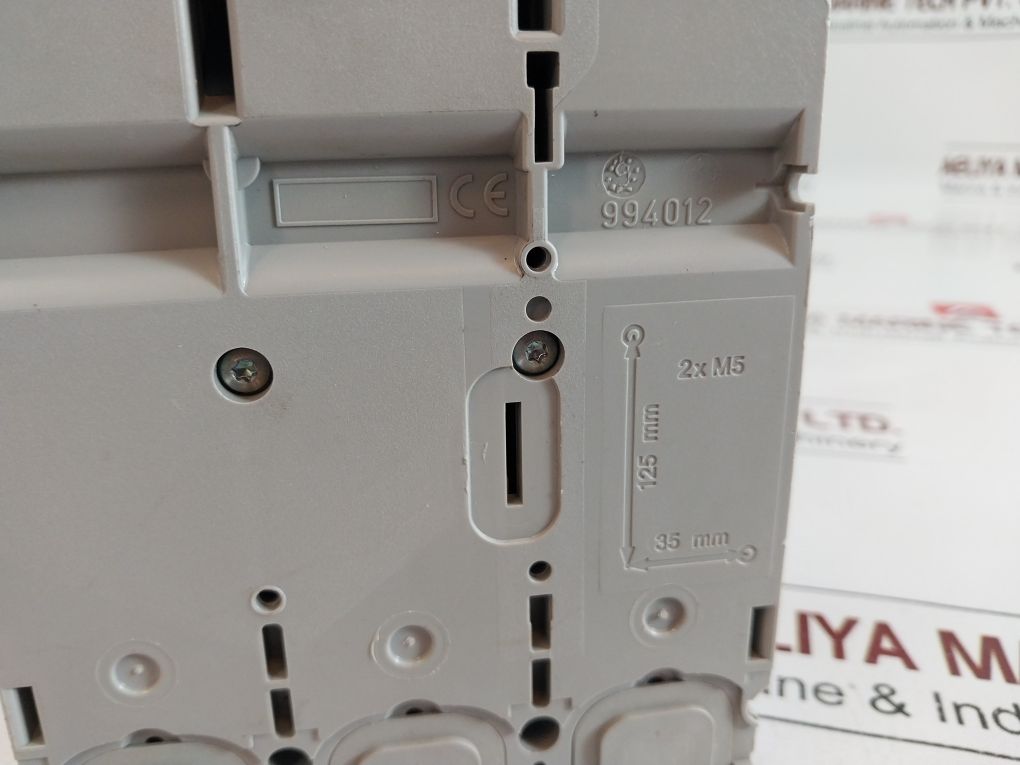 Merlin Gerin/Schneider Compact Ns250 Dc Circuit Breaker