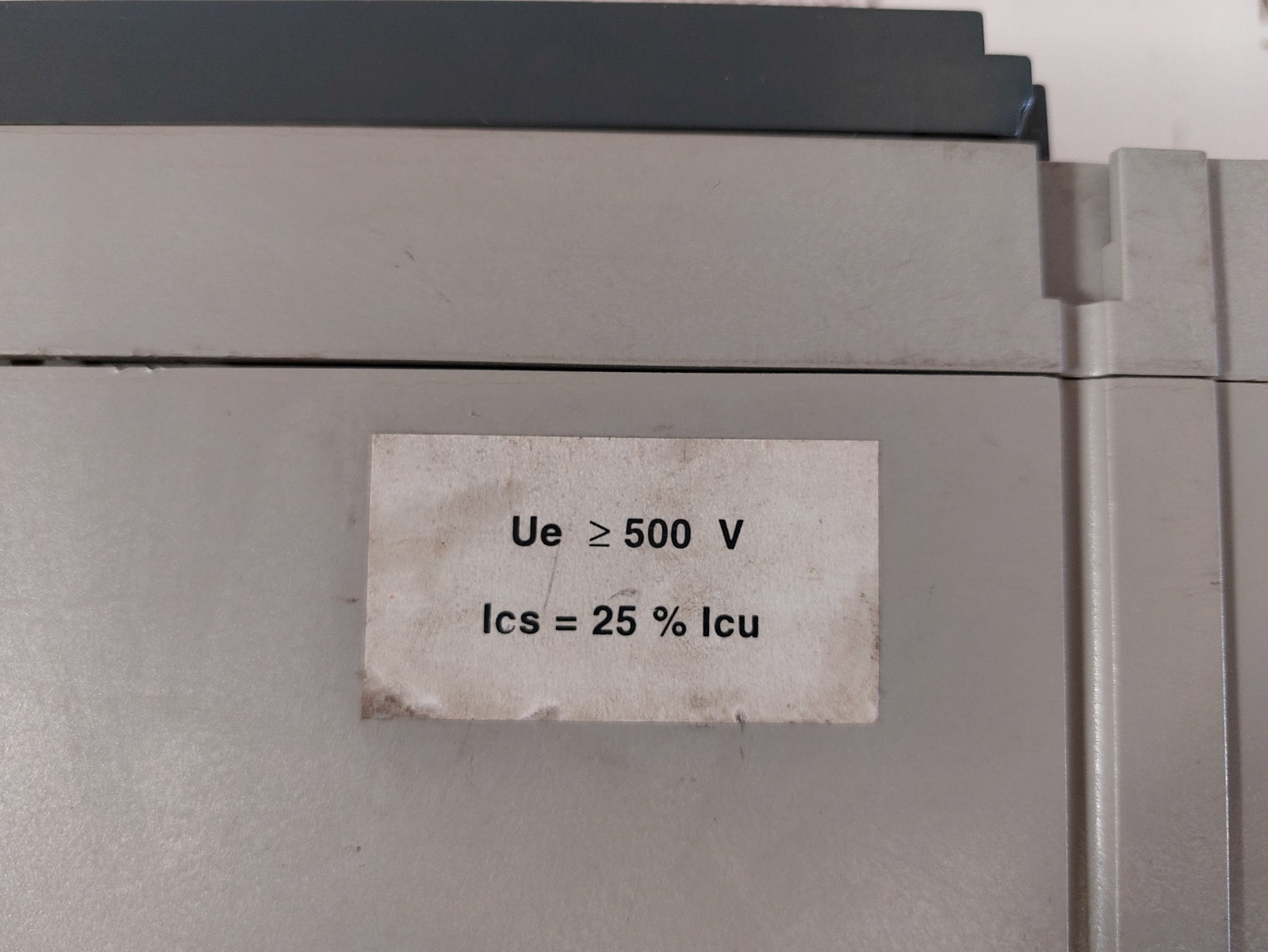 Merlin Gerin Ns630 N Circuit Breaker 50/60Hz