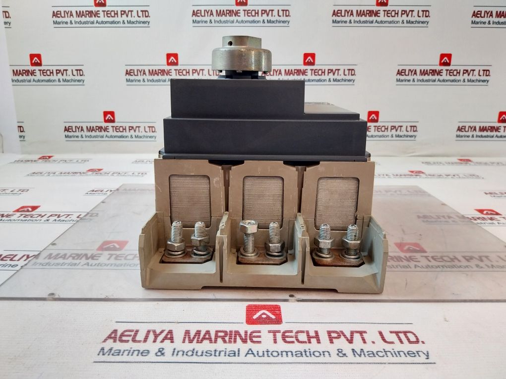 Merlin Gerin/Schneider Electric Ns800 N Moulded Case Circuit Breaker 800Amp