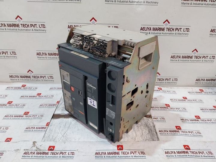 Merlin Gerin Nt12 H1 Micrologic 5.0A Masterpact Circuit Breaker 1250A 50/60Hz