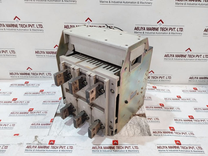 Merlin Gerin Nt12 H1 Micrologic 5.0A Masterpact Circuit Breaker 1250A 50/60Hz
