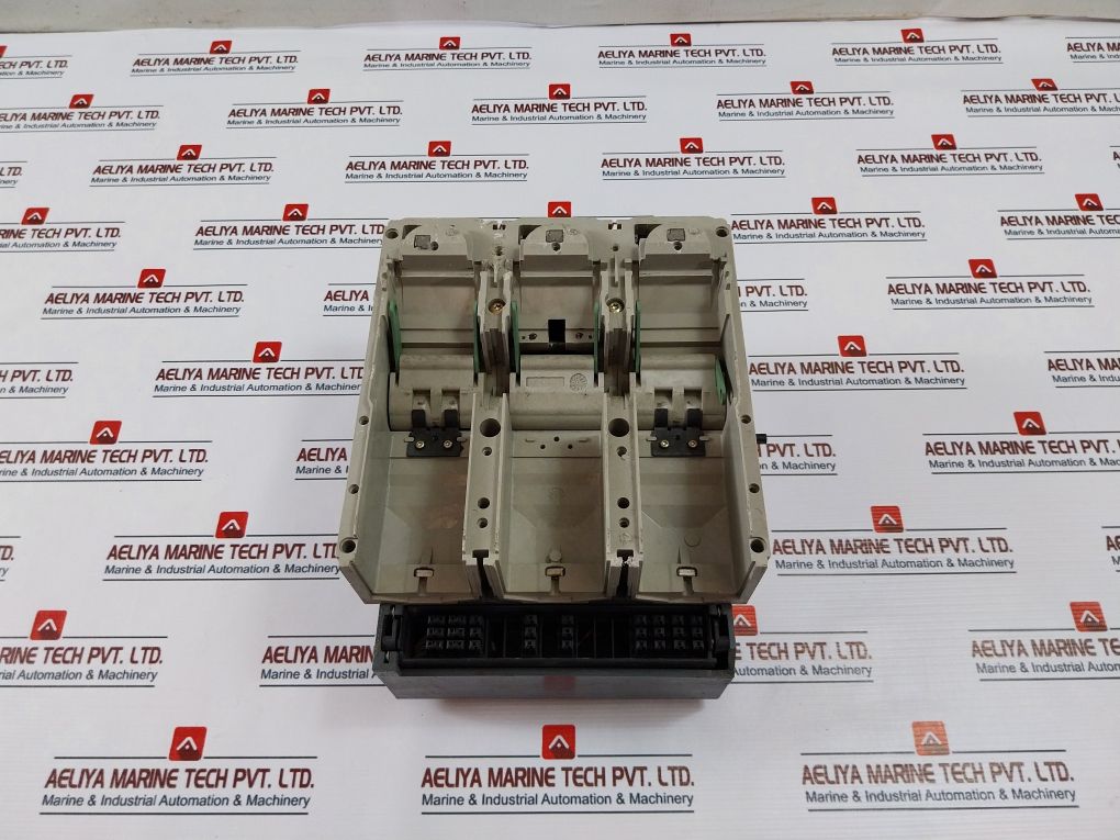 Merlin Gerin Nt12 H Universal Power Circuit Breaker 100-130V 50/60Hz