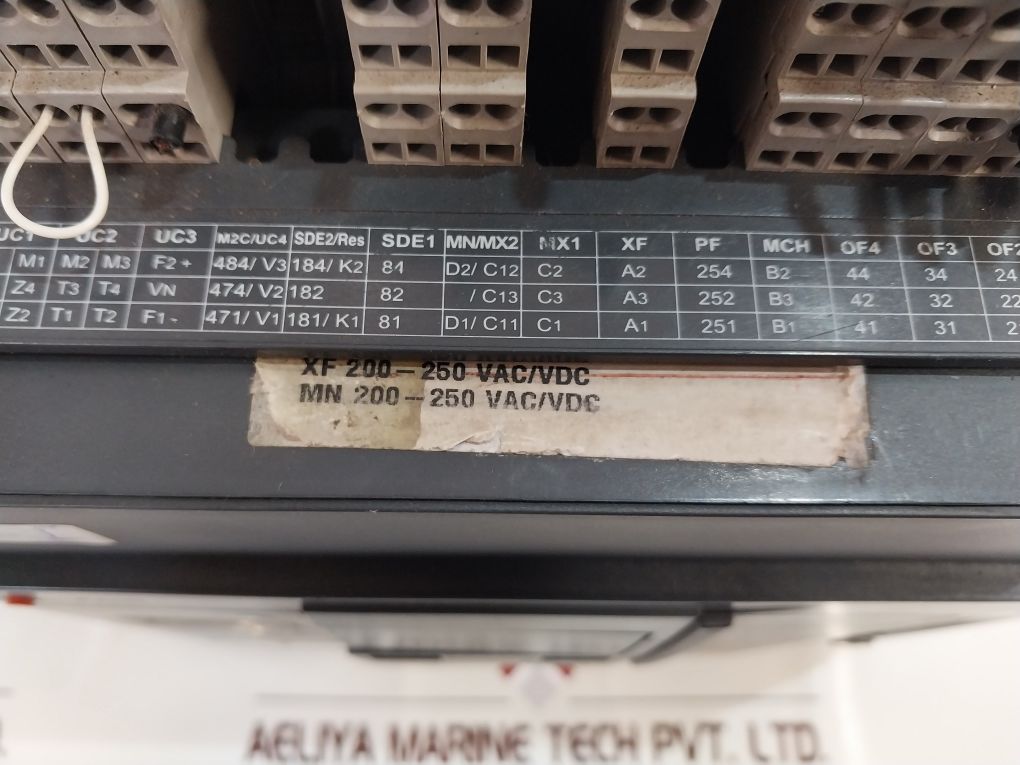 Merlin Gerin Masterpact Nt12 H1 Universal Power Circuit Breaker