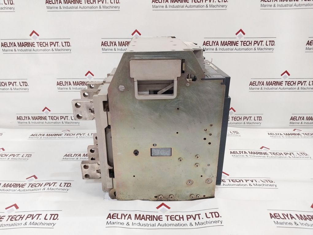 Merlin Gerin Masterpact Nt12 H1 Universal Power Circuit Breaker