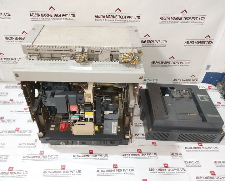 Merlin Gerin Nw08 Ha Circuit Breaker 200-250Vac/Vdc