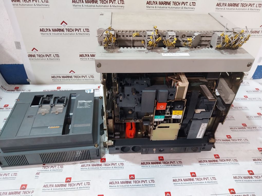 Merlin Gerin Nw08 Ha Mch/Xm Motor Mechanism Circuit Breaker 105Ka Peak