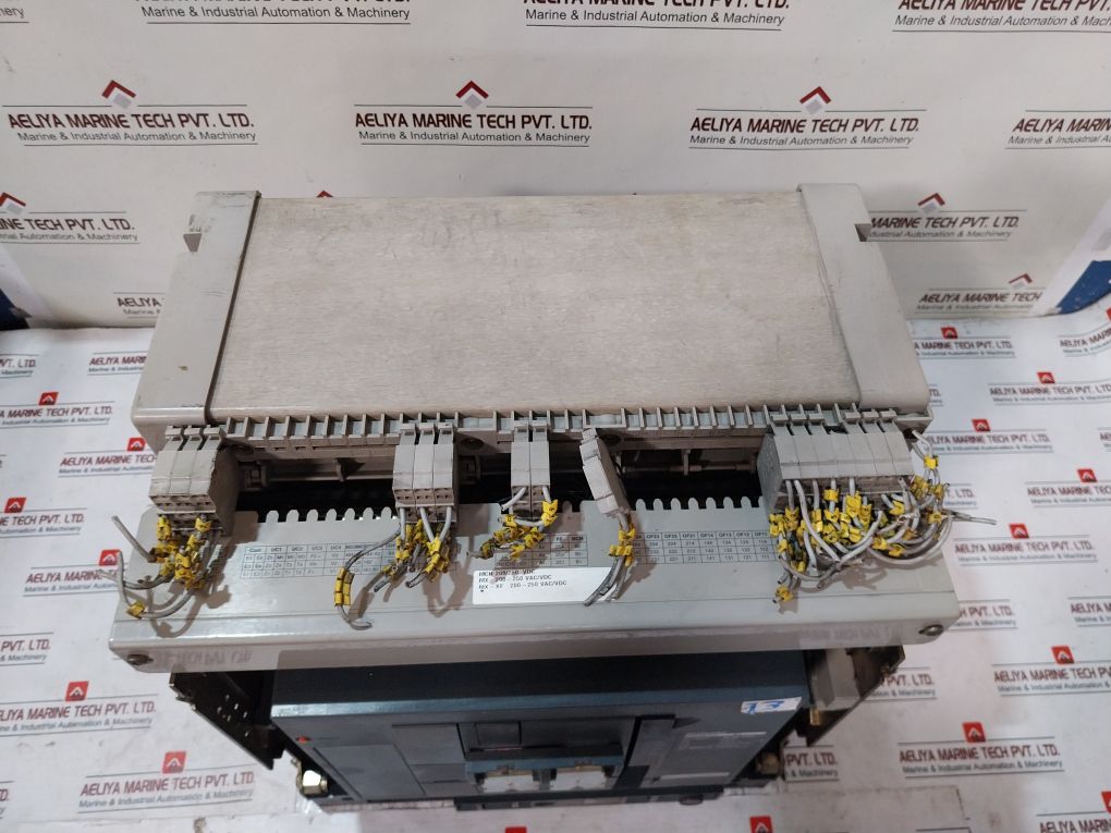 Merlin Gerin Nw08 Ha Mch/Xm Motor Mechanism Circuit Breaker 105Ka Peak