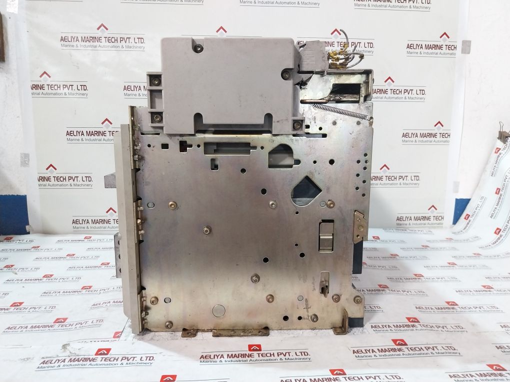 Merlin Gerin Nw08 Ha Mch/Xm Motor Mechanism Circuit Breaker 105Ka Peak