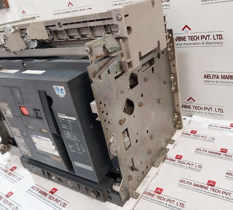 Merlin Gerin Nw10 H1 Air Circuit Breaker 1000A