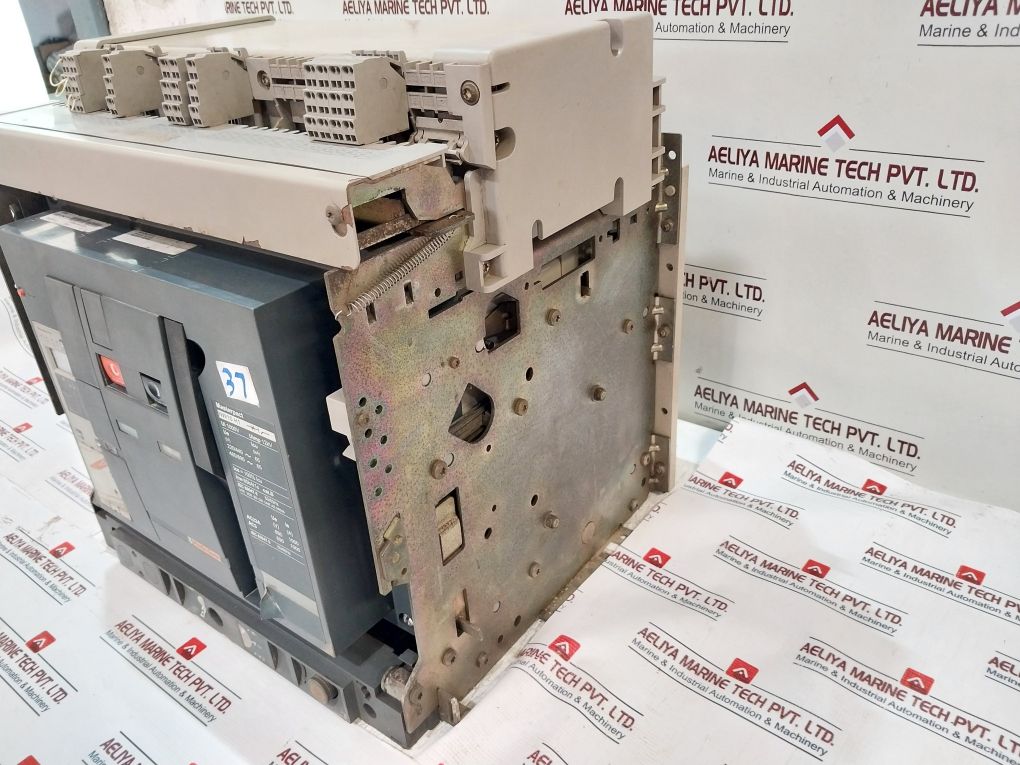 Merlin Gerin Nw10 H1 Air Circuit Breaker 220/440V
