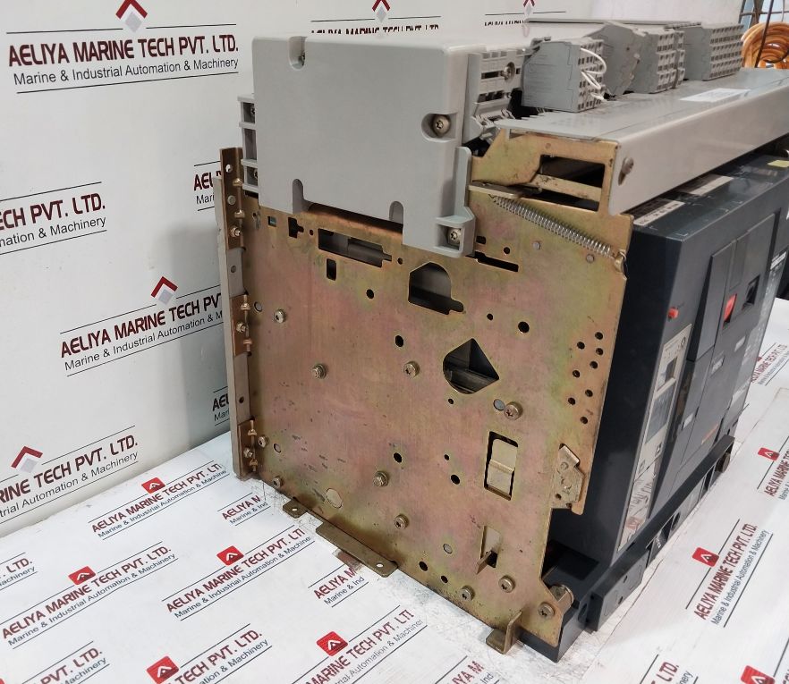 Merlin Gerin Nw12 H1 Air Circuit Breaker 1000V 50/60Hz