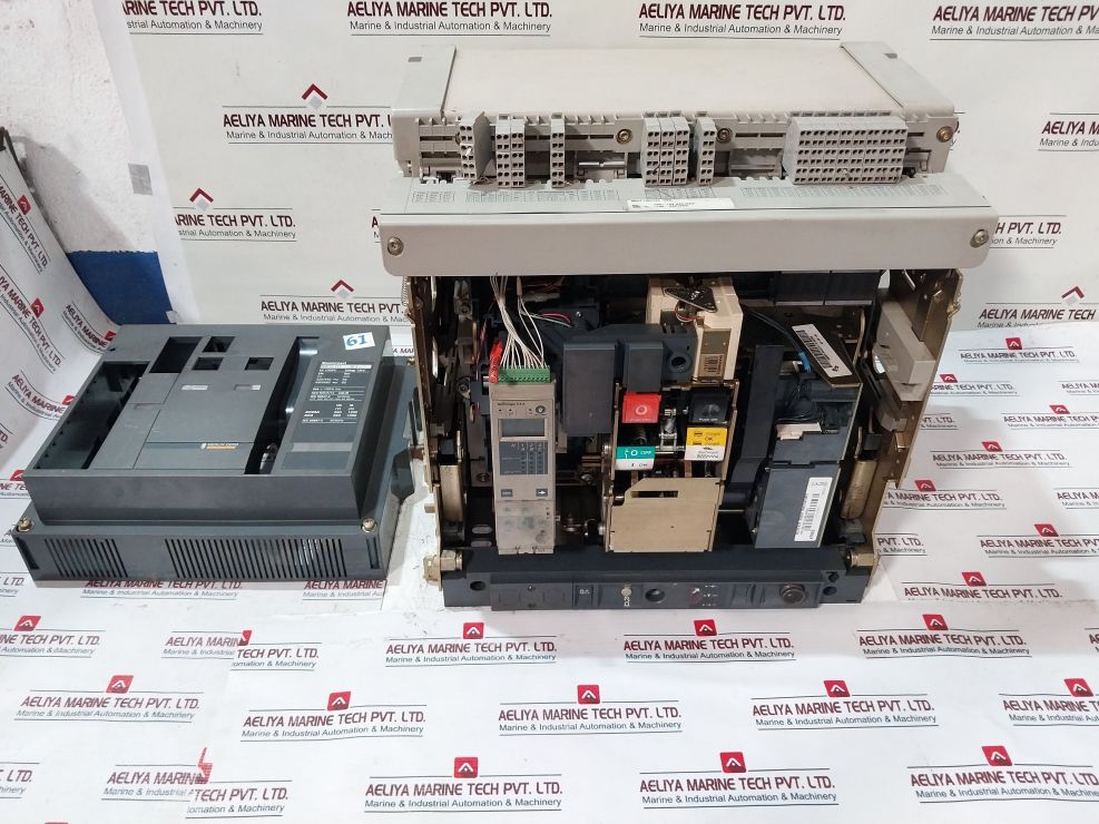 Merlin Gerin Nw12 H1 Circuit Breaker 1250A 1000V