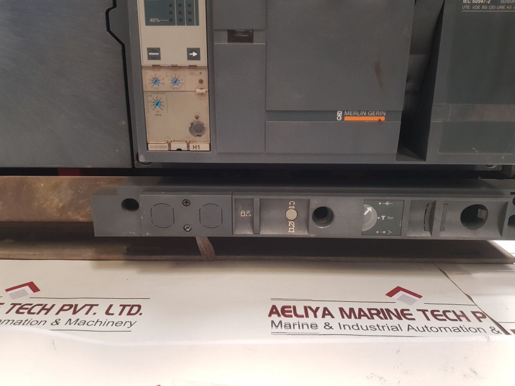 Merlin Gerin Nw50 H1 Circuit Breaker 200-240Vac 