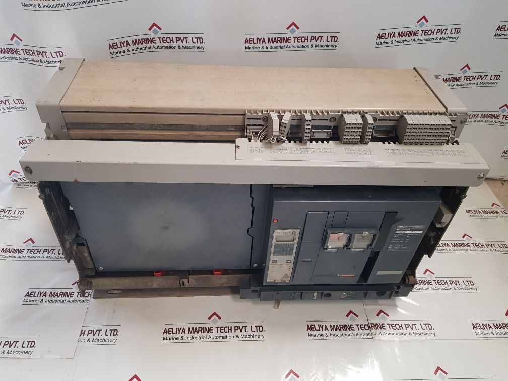 Merlin Gerin Nw50 H1 Circuit Breaker 200-240Vac 