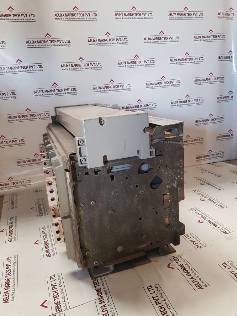 Merlin Gerin Nw50 H1 Circuit Breaker 200-240Vac 