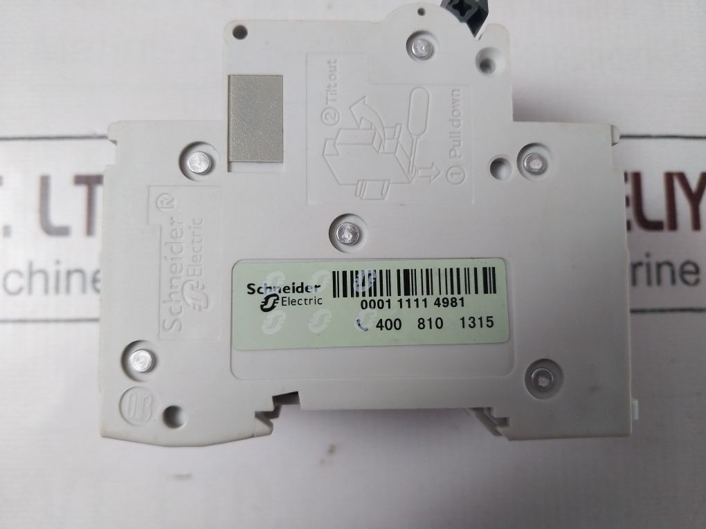 Merlin Gerin/Schneider C65N D10 Multi 9 Circuit Breaker