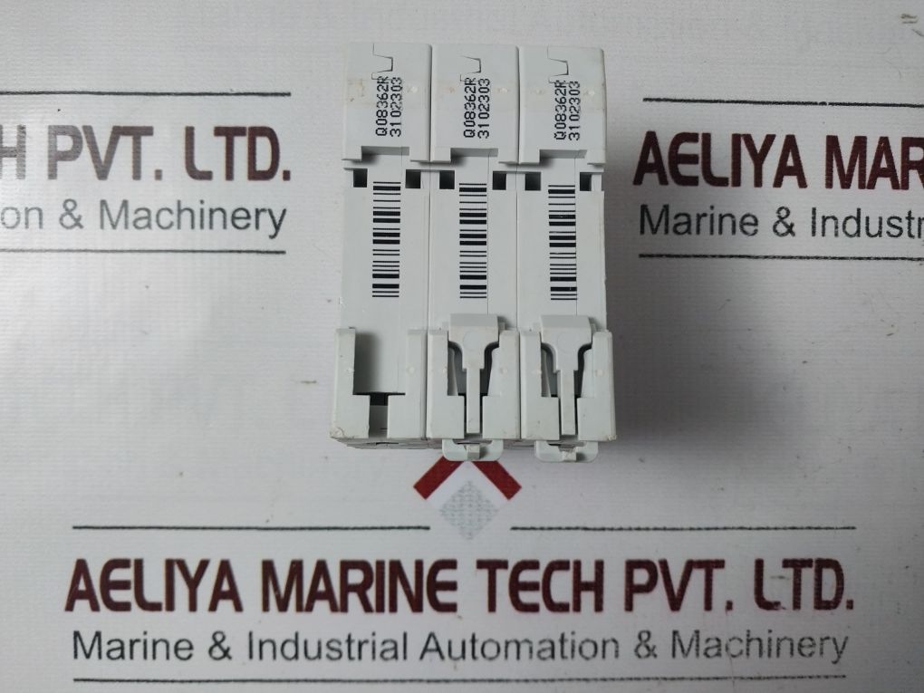 Merlin Gerin/Schneider Multi9 C65N C10 3-pole Circuit Breaker