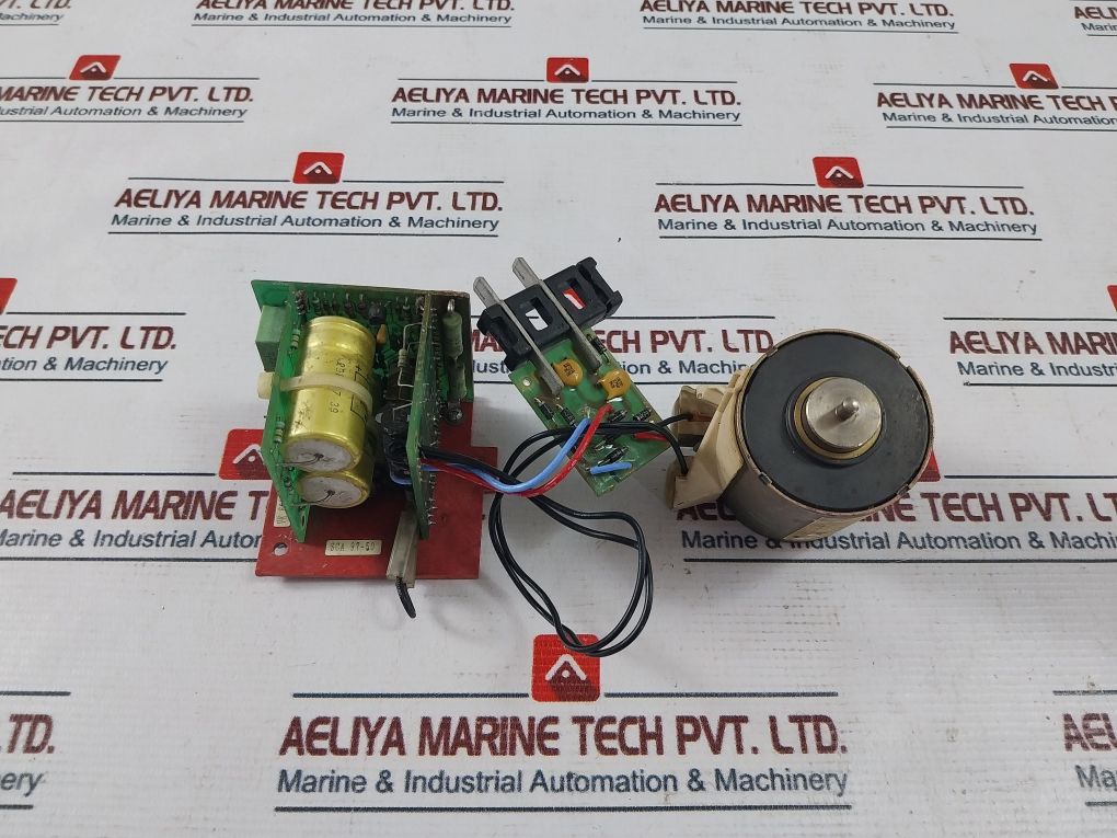 Merlin Gerin Schneider Electric Mnr-uv Time Delayed Undervoltage Release 685 692