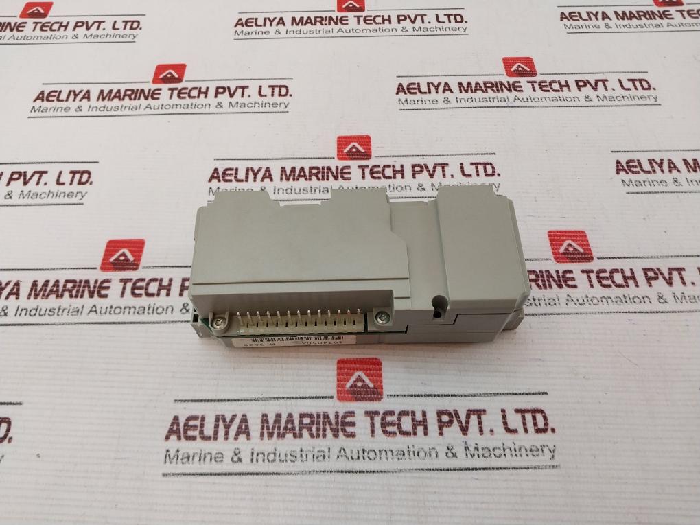 Merlin Gerin Str 23 Se Circuit Breaker 1074050A