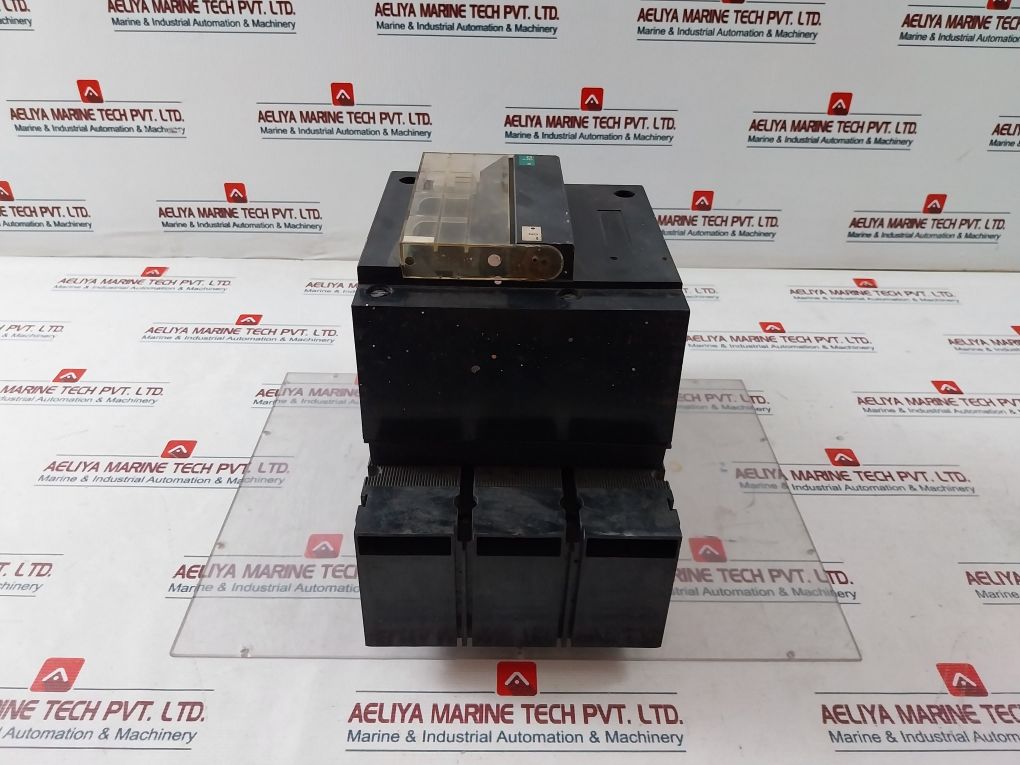 Merlin Gerin Str 25De Circuit Breaker