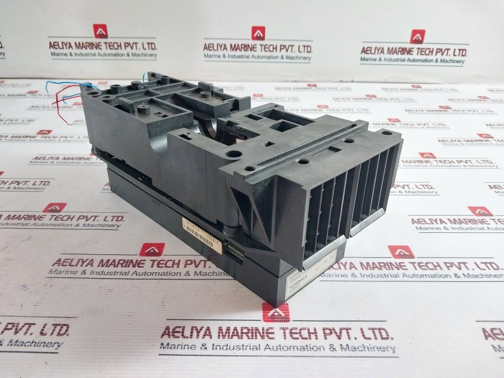 Merlin Gerin Str 28 D 1250A Circuit Breaker 1073021B