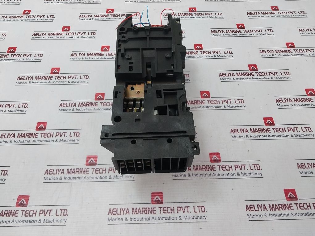 Merlin Gerin Str 58 U Circuit Breaker Trip Unit 1600A 24Vdc