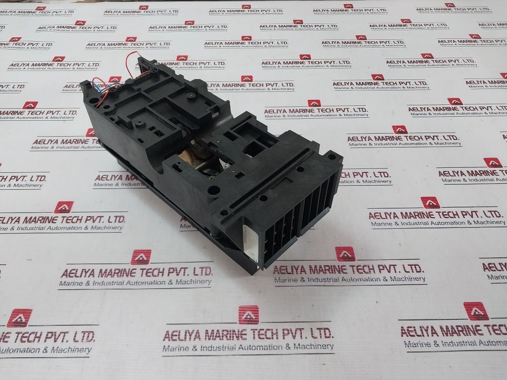 Merlin Gerin Str 58 U Circuit Breaker Trip Unit 1600A 24Vdc