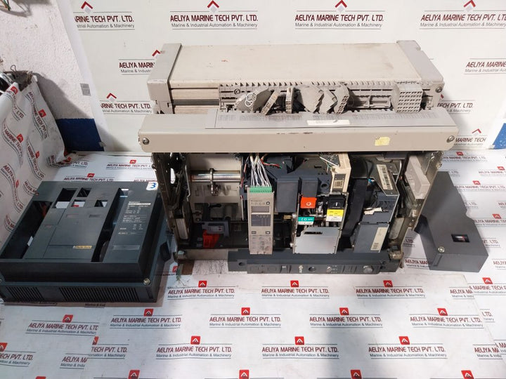 Merlin Gerin/Schneider Electric Nw40 H1 Micrologic 6.0A Circuit Breaker 4000A