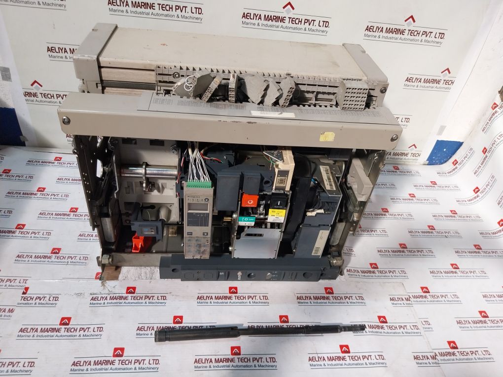 Merlin Gerin/Schneider Electric Nw40 H1 Micrologic 6.0A Circuit Breaker 4000A