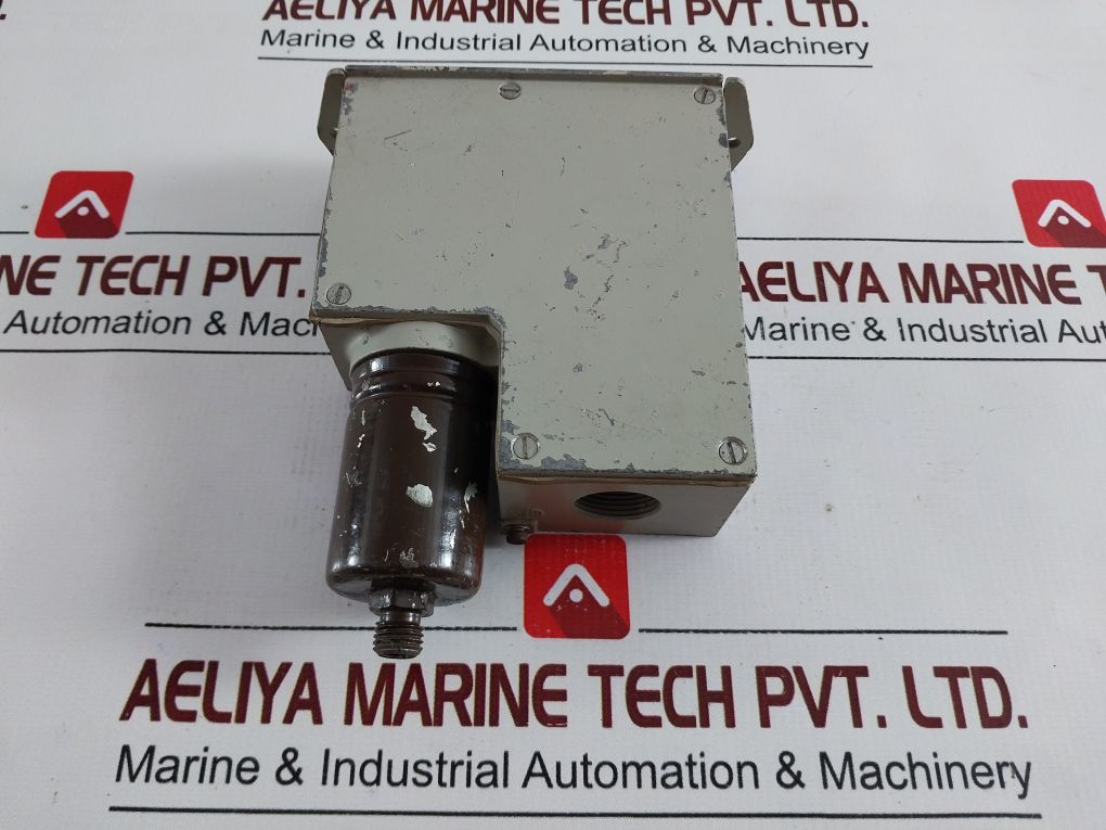 Mertik 612.31 Pressure Switch