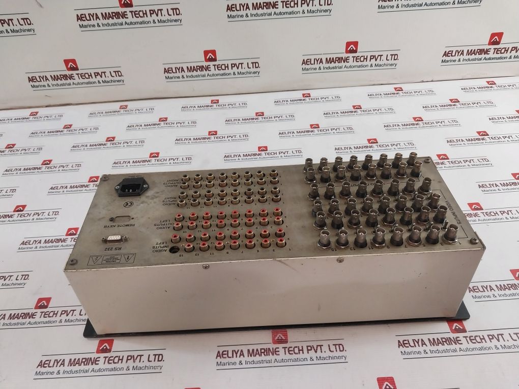 Micro Audio/Video Matrix Switcher 230Vac 50Hz