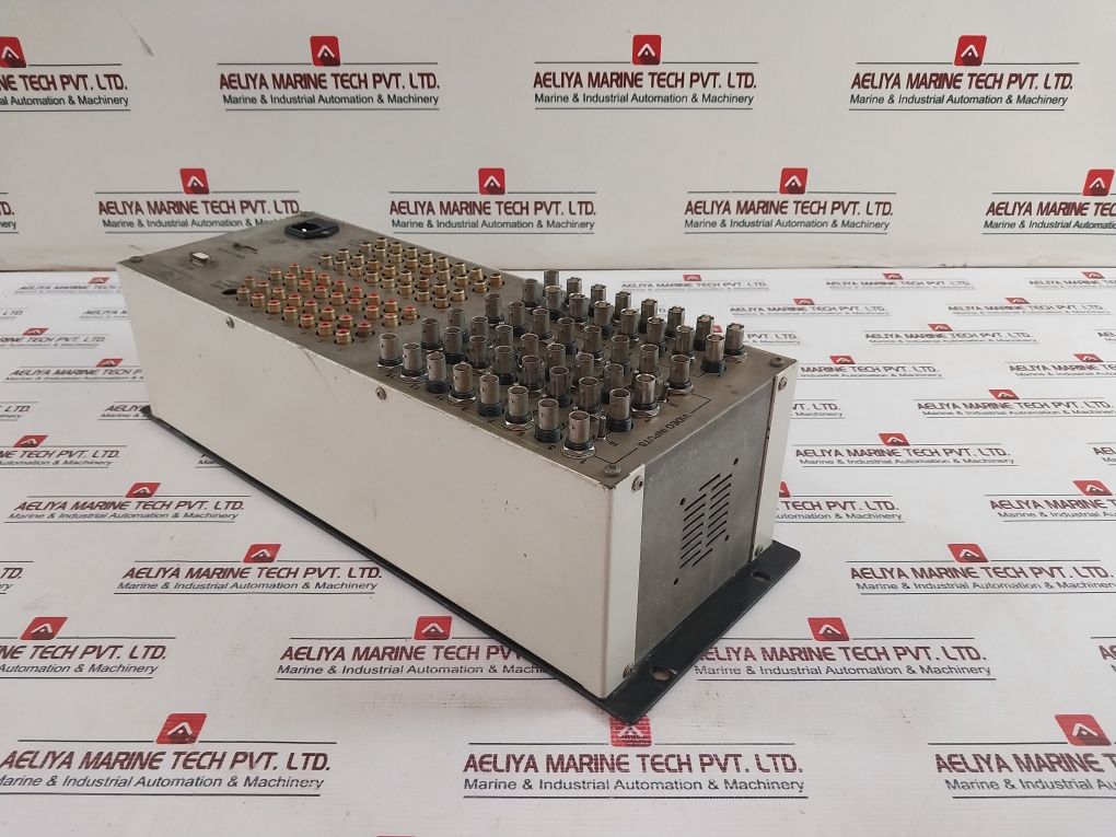 Micro Audio/Video Matrix Switcher 230Vac 50Hz