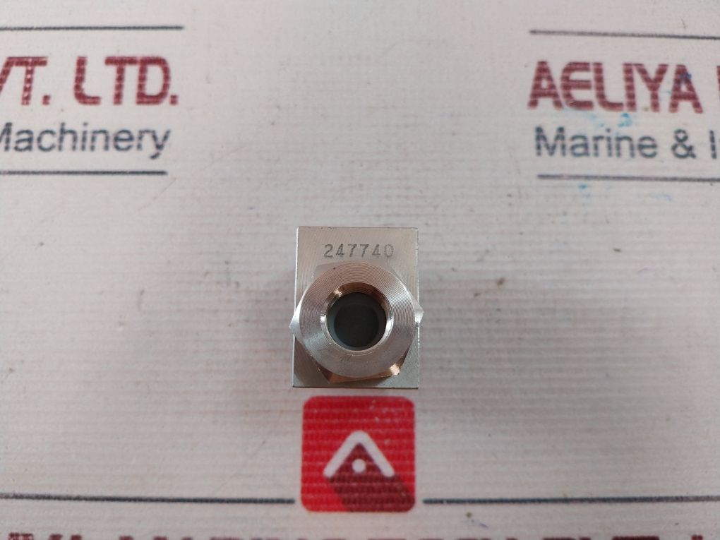 Midland-acs 2Shvsn122 Stainless Steel Shuttle Valve 1/4