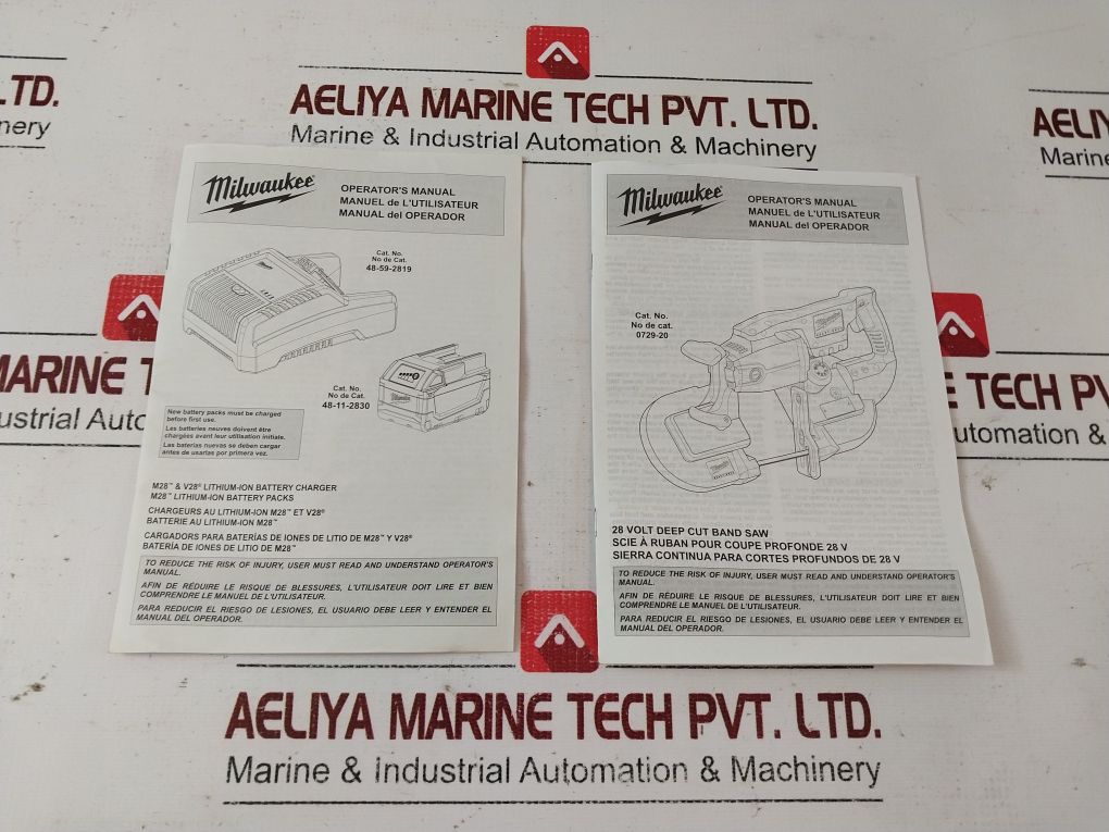 Milwaukee 0729-20 Heavy-duty Band Saw 28 V---