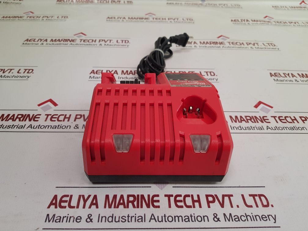 Milwaukee 48-59-1812 Battery Charger M12 And M18 18V Lithium Ion